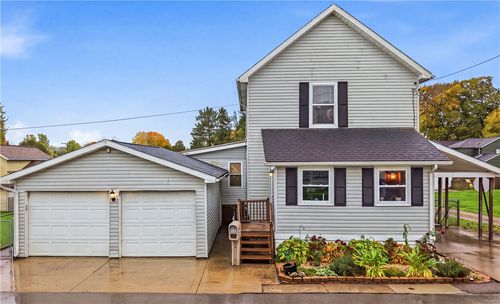 18 Virginia Way, Greenville, PA, 16125-2300 | Card Image