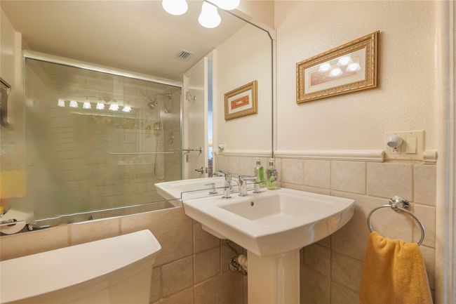 APT-807B - 3910 Inverrary Blvd, Condo with 2 bedrooms, 2 bathrooms and null parking in Lauderhill FL | Image 34