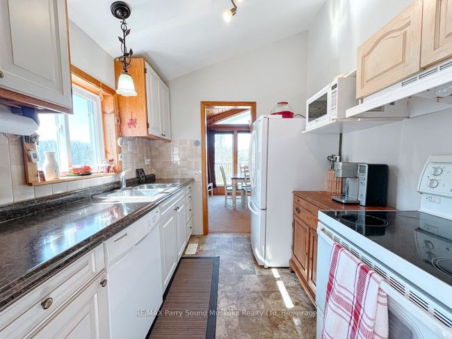 3 Magnet Rd, House other with 3 bedrooms, 1 bathrooms and 6 parking in Magnetawan ON | Image 6