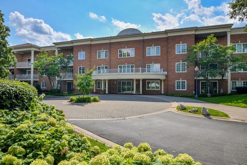 203-126 Day St, Bloomingdale, IL, 60108-2917 | Card Image