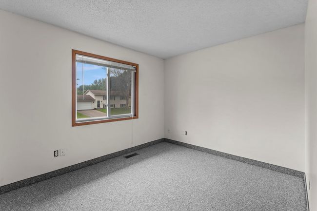 2115 Cliffview Dr, House other with 4 bedrooms, 2 bathrooms and null parking in Eagan MN | Image 12