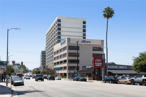 16601 Ventura Blvd, Encino, CA, 91436-1921 | Card Image