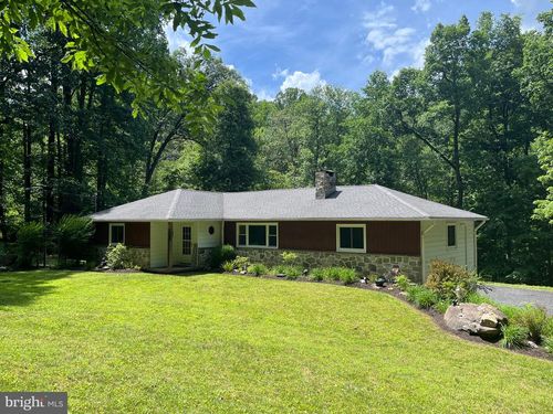 1663 Sawmill Rd, SPRING CITY, PA, 19475-9531 | Card Image