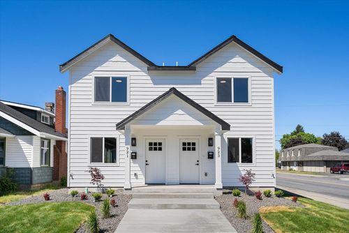 921 E Everett Ave, Spokane, WA, 99207-3326 | Card Image