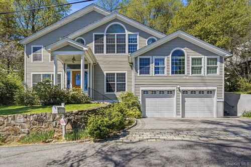 60 Hillside Ln, New Rochelle, NY, 10804-4526 | Card Image