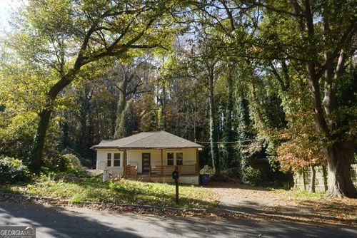 124 Fairfield Pl Nw, Atlanta, GA, 30314-1214 | Card Image
