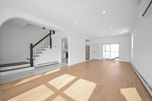 154-25 13th Ave, Whitestone, NY, 11357-1929 | Card Image