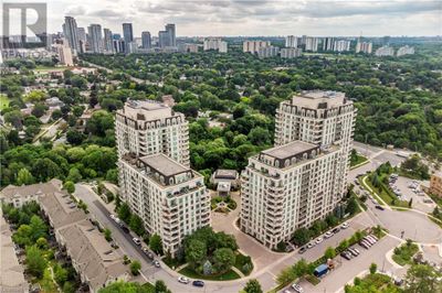 20 Bloorview Pl, Condo with 2 bedrooms, 2 bathrooms and 1 parking in Toronto ON | Image 1