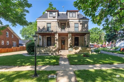 607 Ohio St, Alma, KS, 66401-9619 | Card Image