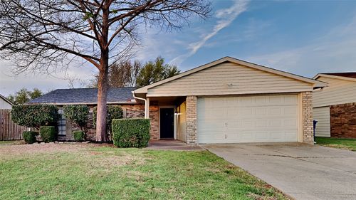 5216 Gibson Dr, The Colony, TX, 75056-1839 | Card Image