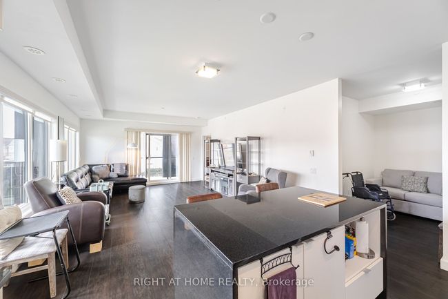310 - 5005 Harvard Rd, Condo with 3 bedrooms, 2 bathrooms and 1 parking in Mississauga ON | Image 13