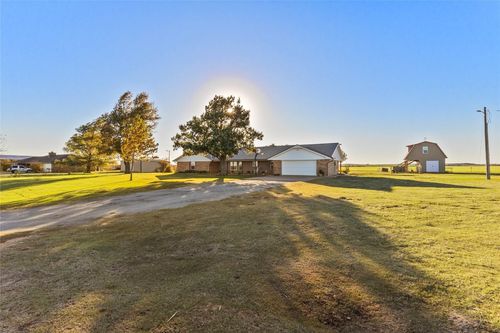 11441 N 2430 Road, Colony, OK, 73021 | Card Image