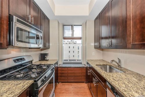 4d-96-10 Shore Front Pkwy, Rockaway Beach, NY, 11693-1548 | Card Image