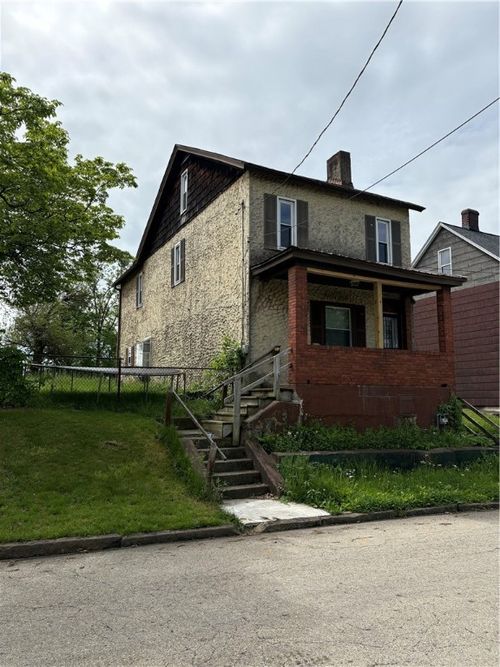 2216 Cronemeyer St, Mckeesport, PA, 15132-1212 | Card Image