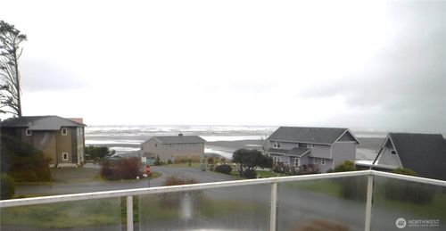 15 Diamond Dr, Pacific Beach, WA, 98571-5052 | Card Image