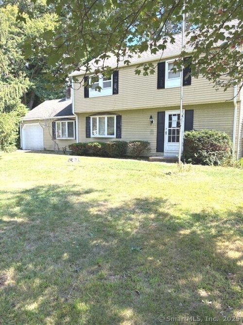 1 Beechwood Ln, Old Lyme, CT, 06371-2003 | Card Image
