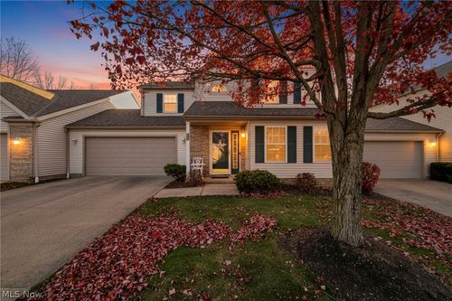 8319 Robinwood Ter, Macedonia, OH, 44056-1786 | Card Image