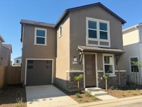 6575 E Cresthaven Dr, Fresno, CA, 93650 | Card Image