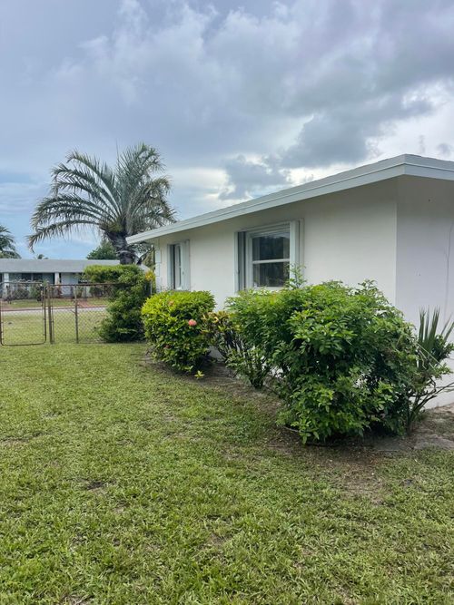 920 Nw 3rd St, Boynton Beach, FL, 33435-3010 | Card Image