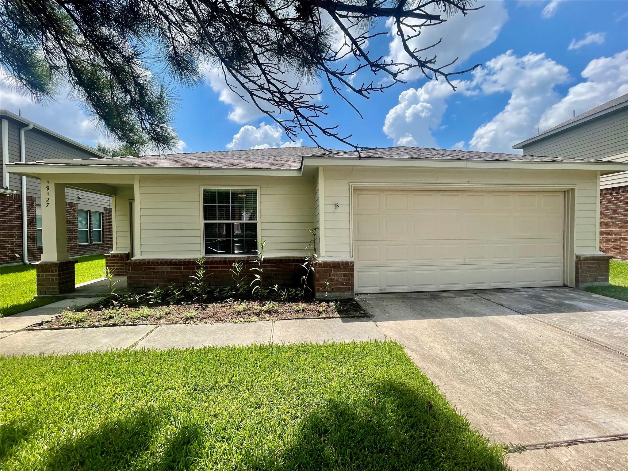 Residential Lease in Cypress 2