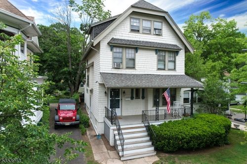 28 Morse Ave, Bloomfield, NJ, 07003-2218 | Card Image