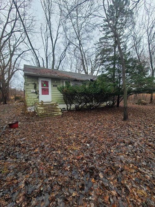 2605 N Pine St, Waukegan, IL, 60087-3026 | Card Image