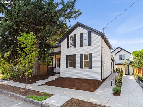 3721 N Michigan Ave, Portland, OR, 97227-1146 | Card Image