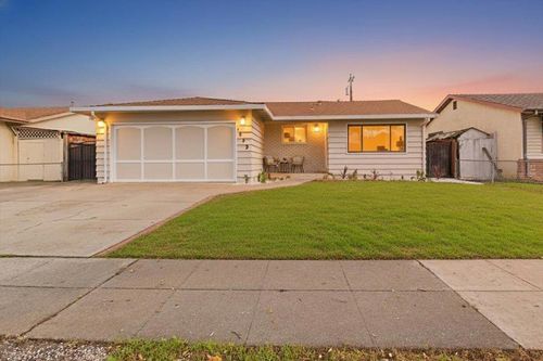 1542 Chabot Way, San Jose, CA, 95122-1140 | Card Image