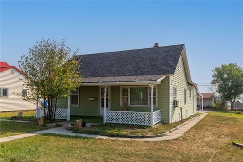 512 3rd Street E, Roundup, MT, 59072 | Card Image