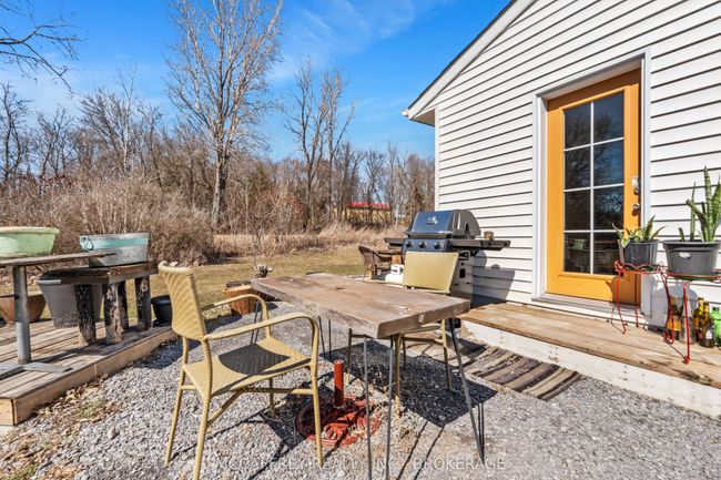 243 County Rd 17, House other with 2 bedrooms, 1 bathrooms and 6 parking in Newburgh ON | Image 23