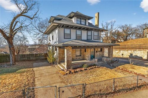 602 S 13th St, Saint Joseph, MO, 64501-2845 | Card Image