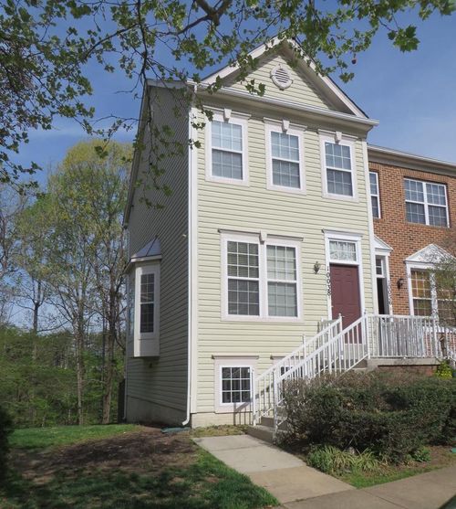 10038 Moxleys Ford Ln, BRISTOW, VA, 20136-3001 | Card Image