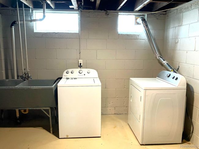 Separate laundry / mechanicals room, washer, dryer included. | Image 15