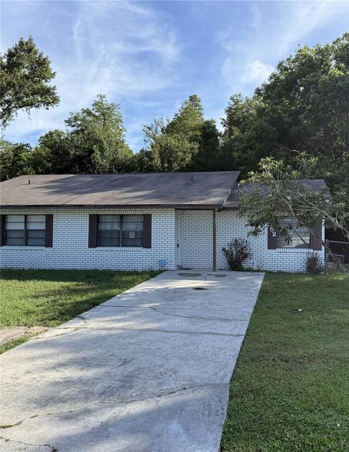 352 Cocoa Ct, KISSIMMEE, FL, 34758-3034 | Card Image