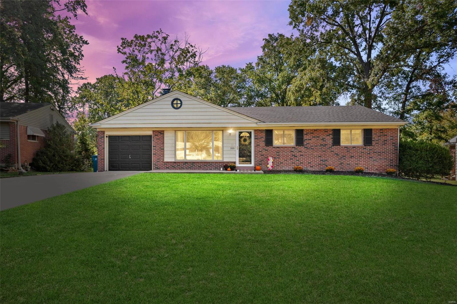 Danworth Ct, Saint Louis, MO 63122