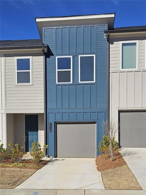 1512 Parks Edge Ln Nw, Atlanta, GA, 30318-1198 | Card Image