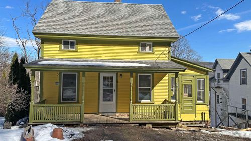 63 Hyde St, Bellows Falls, VT, 05101-1263 | Card Image