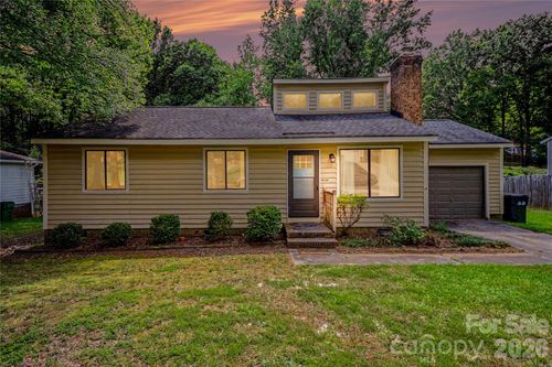 6601 Santa Cruz Trl, Charlotte, NC, 28227-8045 | Card Image
