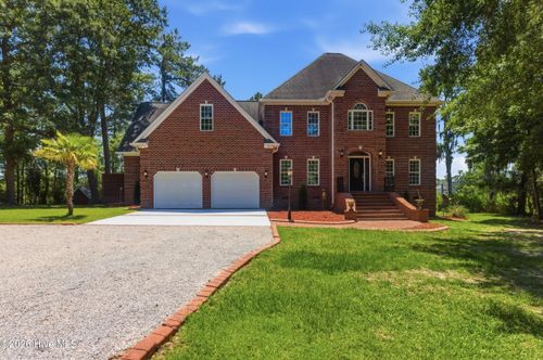 516 Long Point Rd, Chocowinity, NC, 27817-9194 | Card Image