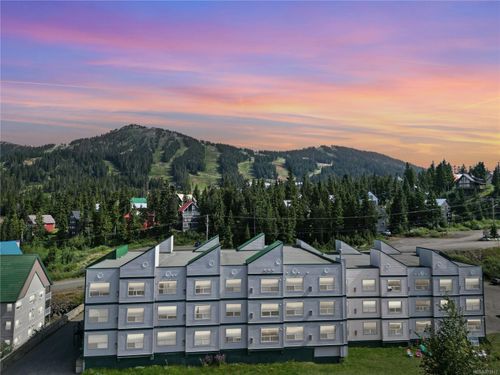 {{alt}} | Card Image