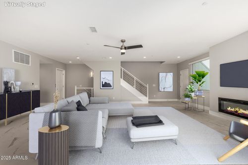 4-4525 N 40th St, Phoenix, AZ, 85018-3644 | Card Image