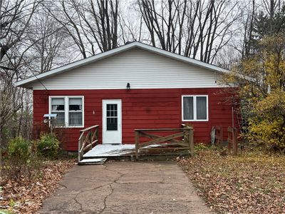 5301 70th Street, House other with 3 bedrooms, 1 bathrooms and null parking in CHIPPEWA FALLS WI | Image 1