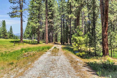 228 Jacks Ct, Blairsden, CA, 96103 | Card Image