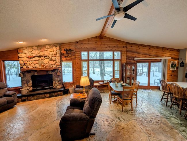 N9702 Musser Creek Ct, House other with 3 bedrooms, 2 bathrooms and null parking in Phillips WI | Image 4