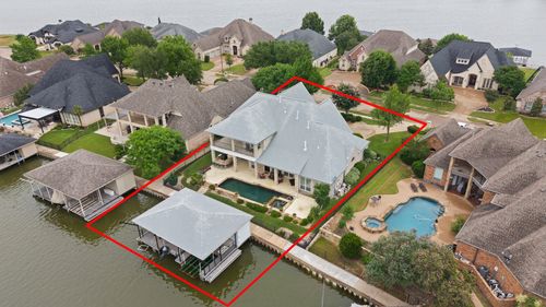 2705 Harborside Dr, Granbury, TX, 76048-2694 | Card Image