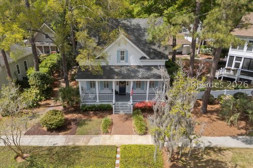 15 Hayek St, Beaufort, SC, 29907-2067 | Card Image