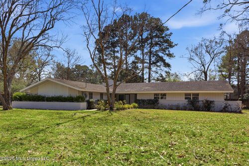 704 N Kathy Cir, Canton, MS, 39046-5221 | Card Image