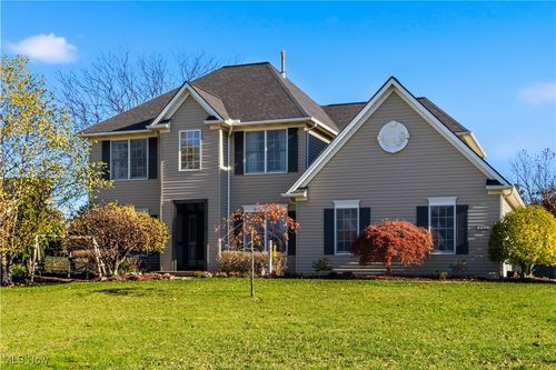 4326 S Fall Lake Dr, Avon, OH, 44011-3711 | Card Image