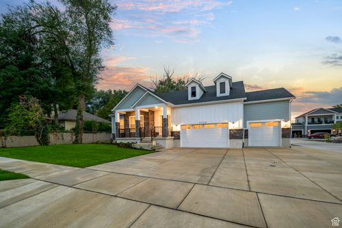 12-3724 S 5450 W, West Valley City, UT, 84120-2730 | Card Image