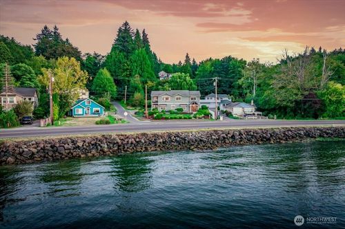 1374 Ahlstrom Rd E, Port Orchard, WA, 98366-4905 | Card Image